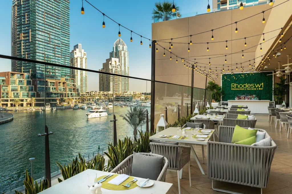 Rhodesw1extradubaimarina