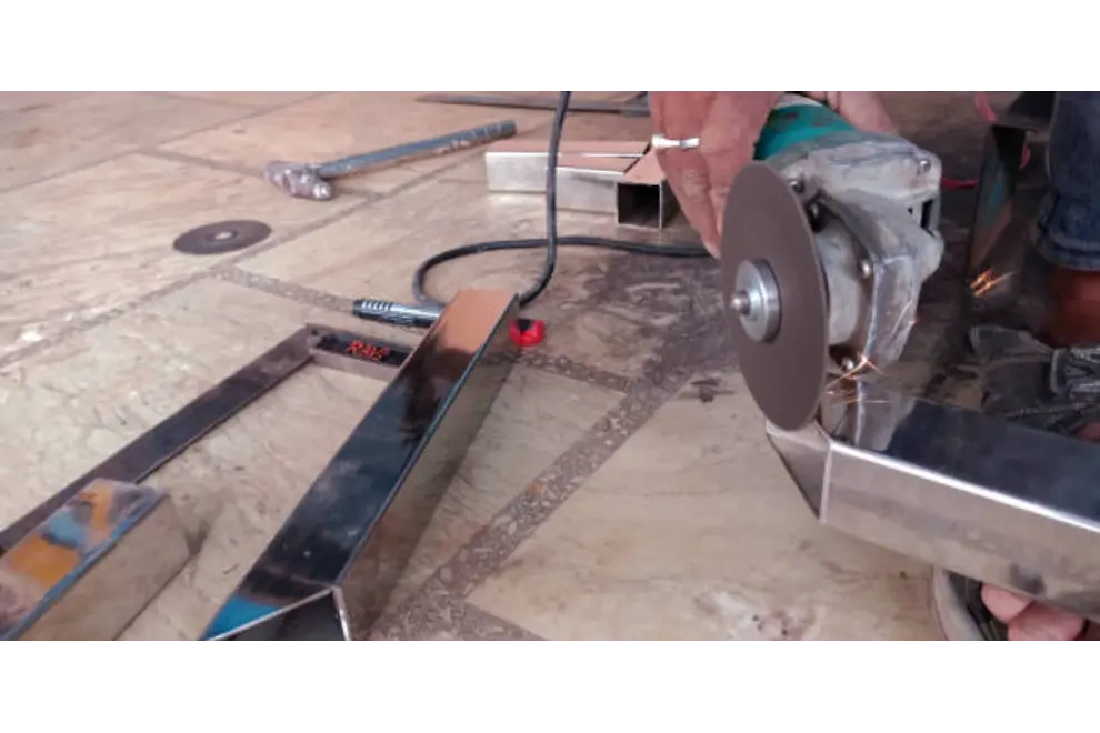 Dar Al Kanz Fabrication & amp Welding LLC